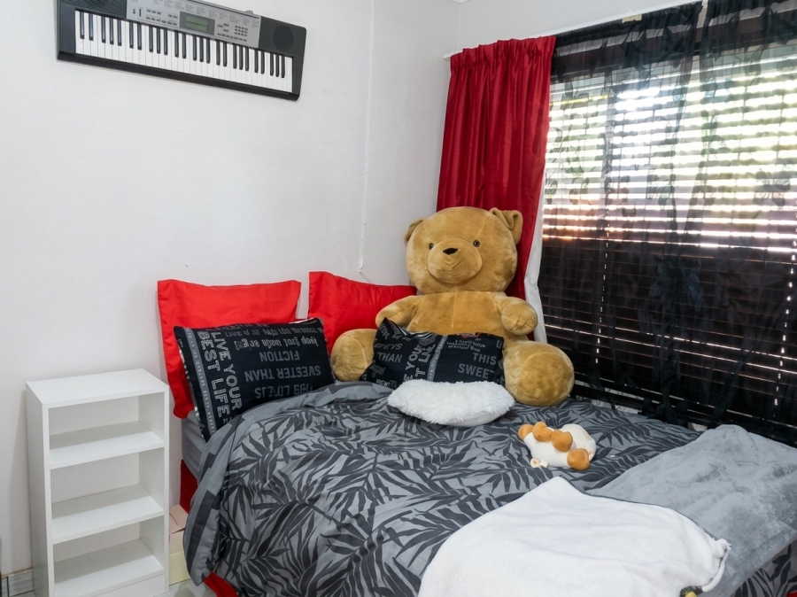 3 Bedroom Property for Sale in Geelhoutpark North West